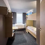 Otel Koeln-airport
