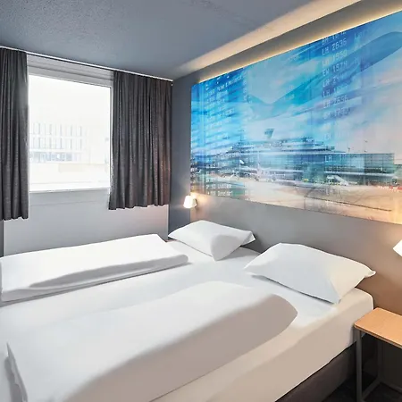 Koeln-airport מלון 3*