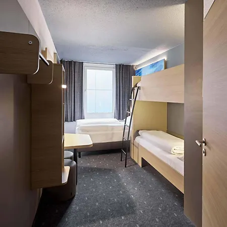 מלון Koeln-airport